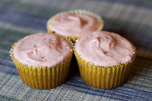 Strawberry Lemonade Cupcakes